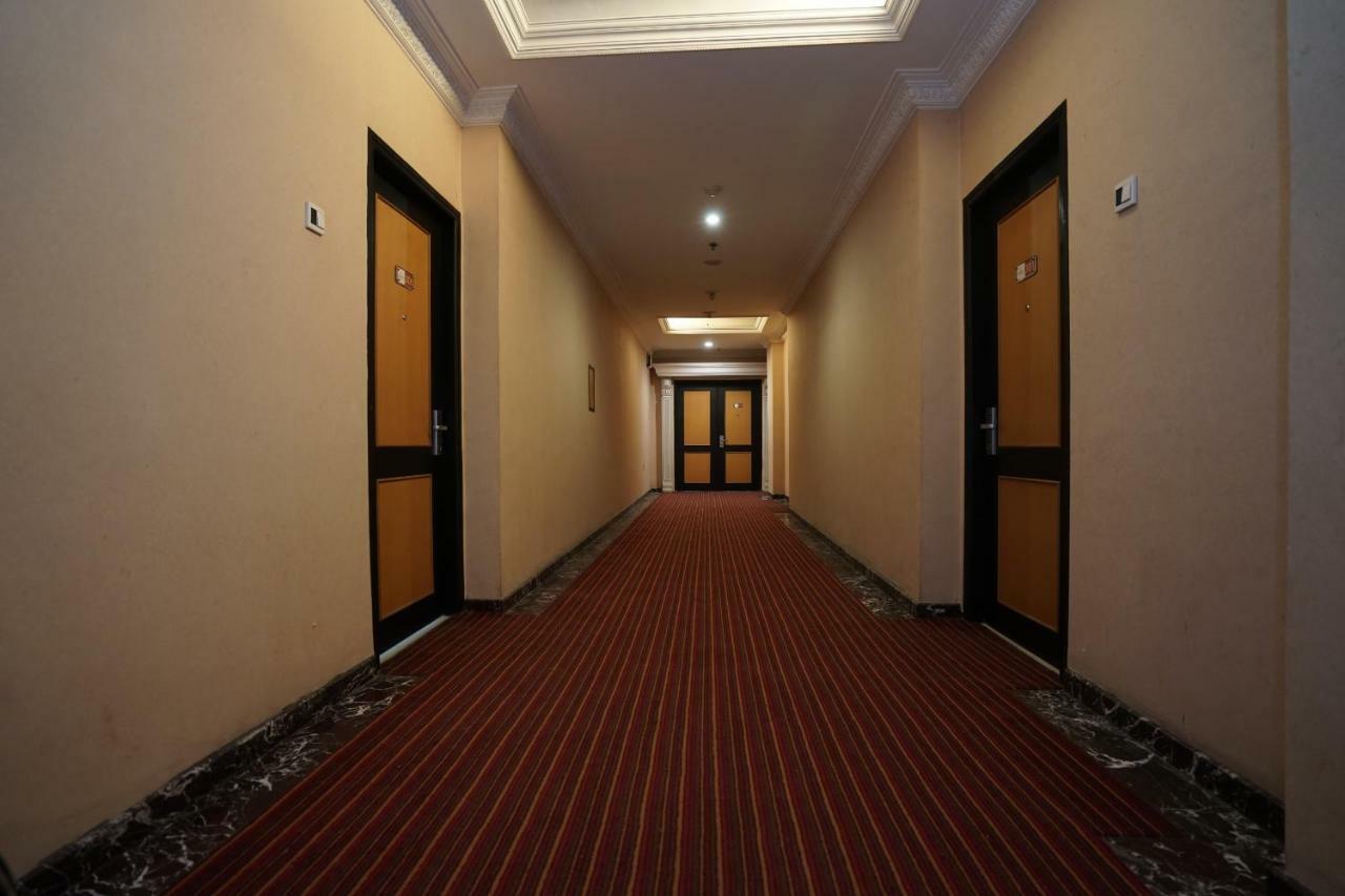 Capital O 1128 Hotel Imara Palimbão Exterior foto